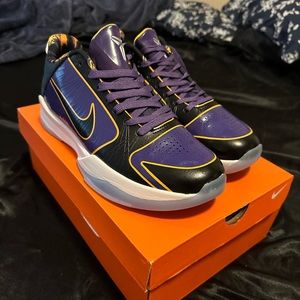 Kobe 5 “5x Champ”